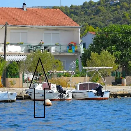 In Mit Garten Und Terrasse 아파트 Poljica (Trogir)